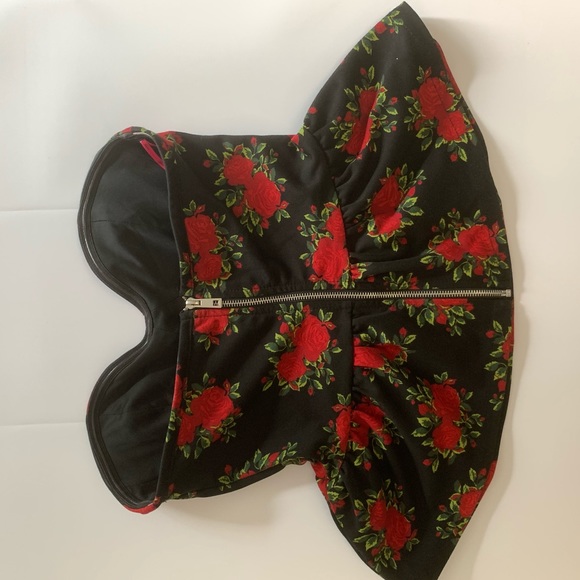 Peplum Blouse with Roses - Picture 2 of 3